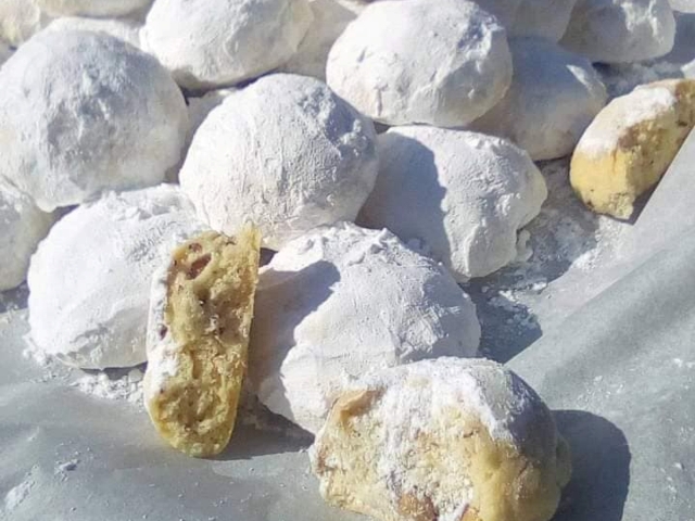 Αφράτοι κουραμπιέδες