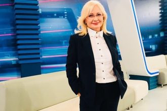 Φανατικός θαυμαστής ”χτύπησε” τατουάζ με την Αγγελική Νικολούλη (ΦΩΤΟ)