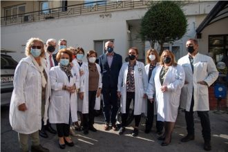 Ο Γ. Παπανδρέου επισκέφτηκε τον ΕΟΔΥ και το νοσοκομείο "Άγιος Σάββας"