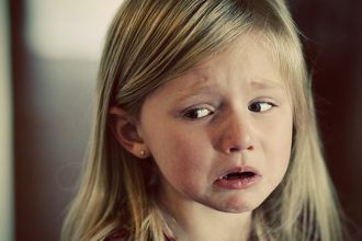 Γιατί δεν πρέπει να επιβάλλει τιμωρίες μόνο ο ένας γονιός