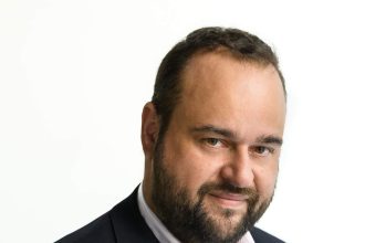 Ο Βασίλης Αϊβαλής θα βρεθεί με δημοσιογράφους