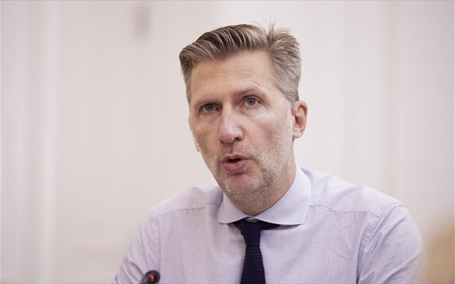 Άκης Σκέρτσος: Αυξήσεις μισθών και 12 μειώσεις φόρων