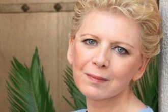 Το μήνυμα της Έλενας Ακρίτα μετά το χθεσινό "χτύπημα" Αμβρόσιου