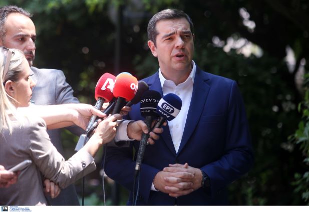 Επικοινωνία Τσίπρα με τον νέο Αρχιεπίσκοπο Κρήτης