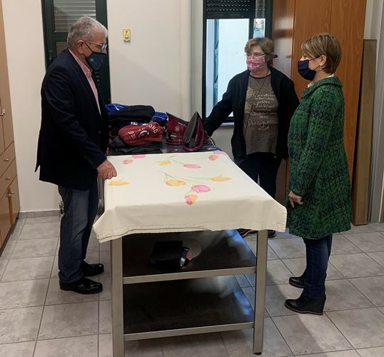 Προσφορές αγάπης σε ιδρύματα της πόλης