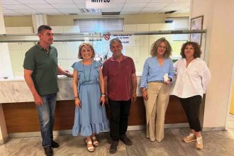 Η Χριστίνα Αλεξοπούλου στο Αστυνομικό Τμήμα Αιγιάλειας και στον ΕΦΚΑ Αιγίου