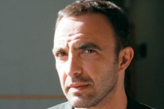 Στα Αραχωβίτικα ο Νίκος Αλιάγας - Με ποια γνωστή Πατρινή φωτογραφήθηκε;