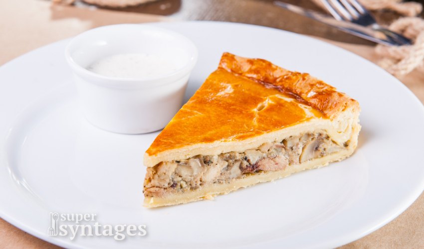 Αλμυρή τάρτα με κοτόπουλο και μανιτάρια