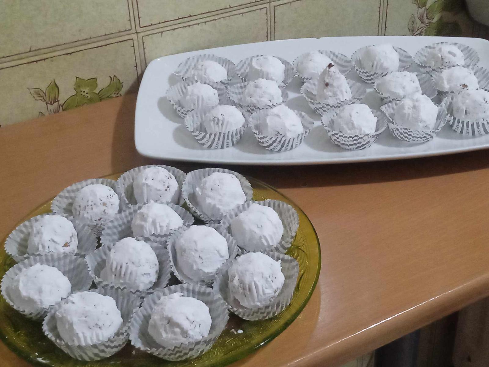 Αμυγδαλωτά με τέσσερα υλικά