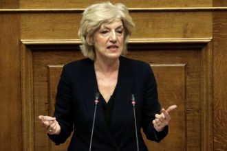 Σία Αναγνωστοπούλου: Αόριστες υποσχέσεις του Πρωθυπουργού στους καλλιτέχνες