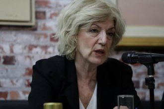 Η Σία Αναγνωστοπούλου για τη διάρρηξη του γραφείου της: Διέλυσαν κόπους 30 ετών!