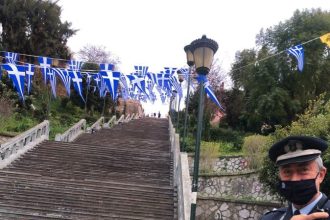 "Καθαρές" οι σκάλες της Αγίου Νικολάου - ΦΩΤΟ