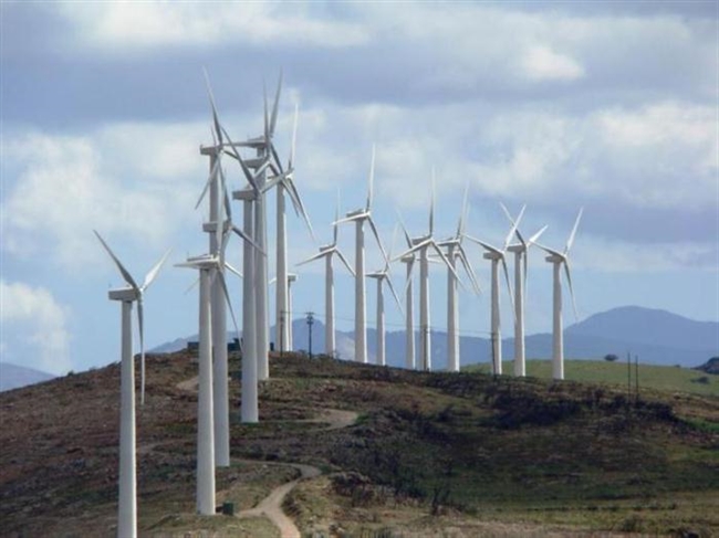 Δήμος Πατρέων για ανεμογεννήτριες: Θυσιάζουν την ζωή των κατοίκων και το περιβάλλον για τα κέρδη των μεγαλοεπιχειρηματιών