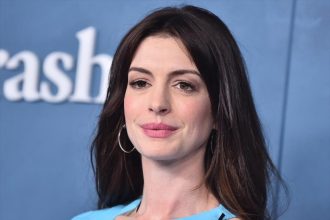Anne Hathaway: Πώς καταφέρνει να δείχνει τόσο φρέσκια;