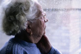 Πρακτικές συμβουλές για όσους φροντίζουν άτομα με άνοια