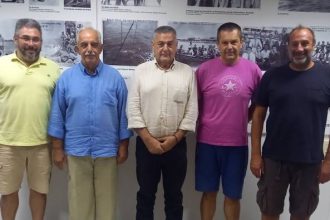 Ο Τάκης Αντωνόπουλος στις εγκαταστάσεις του ΝΟΠ