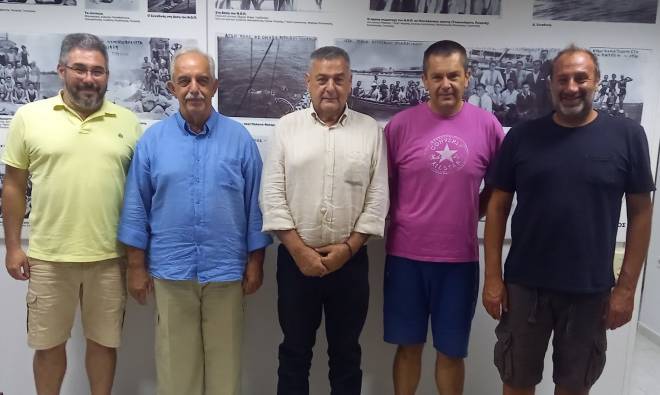 Ο Τάκης Αντωνόπουλος στις εγκαταστάσεις του ΝΟΠ