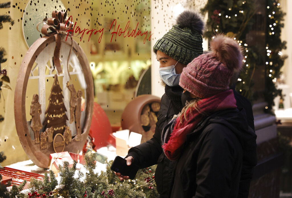 Η "έκρηξη" του κορονοϊού φέρνει ρεβεγιόν Πρωτοχρονιάς με μάσκες - Οι αυστηρές συστάσεις του ΕΟΔΥ