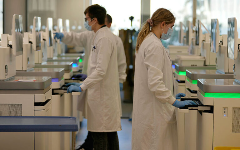 Κορονοϊός: 18.988 νέα κρούσματα - Παραμένει χαμηλά η Αχαΐα