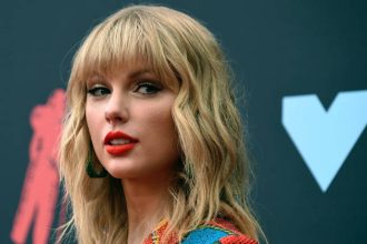 Πώς να φτιάξεις γρήγορα τις αφέλειες χωρίς πιστολάκι