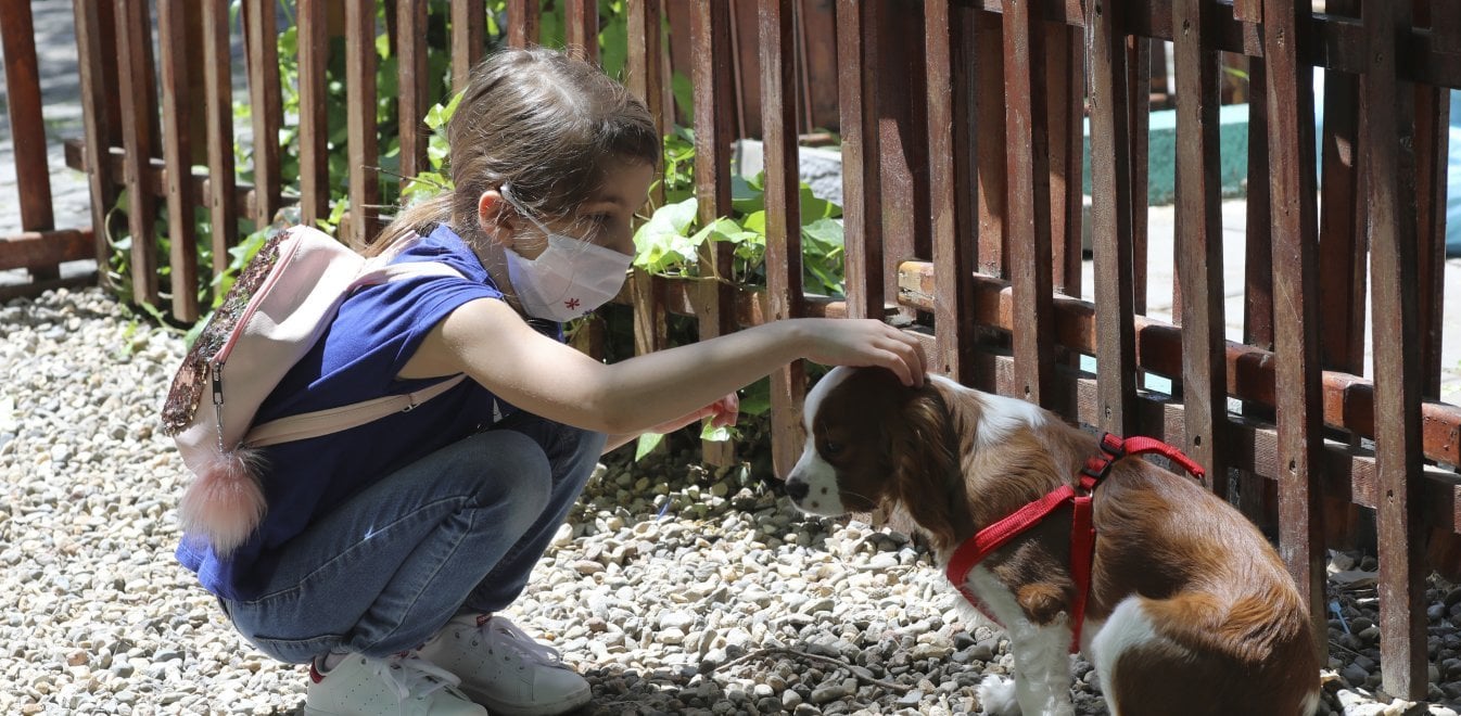 Κορονοϊός: Με ποια συμπτώματα πρέπει να κάνουν τεστ τα παιδιά