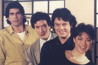 Δήμητρα Παπαδοπούλου: «Τώρα που μιλάω πάλι για τους Απαράδεκτους έχω πάθει Γιάννη Μπέζο που λέει “φτάνει”»