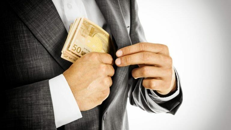 Αχαΐα: Πως απατεώνες τον έπεισαν να τους δώσει χιλιάδες ευρώ