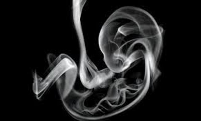 Έρευνα: Οι Ελληνίδες καπνίζουν ακόμη και στην εγκυμοσύνη