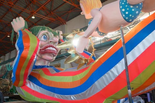 Σε έντονους Καρναβαλικούς ρυθμούς από σήμερα η Πάτρα - Επίσημη πρώτη το βράδυ για τα φετινά άρματα - Οι εκδηλώσεις του τριημέρου