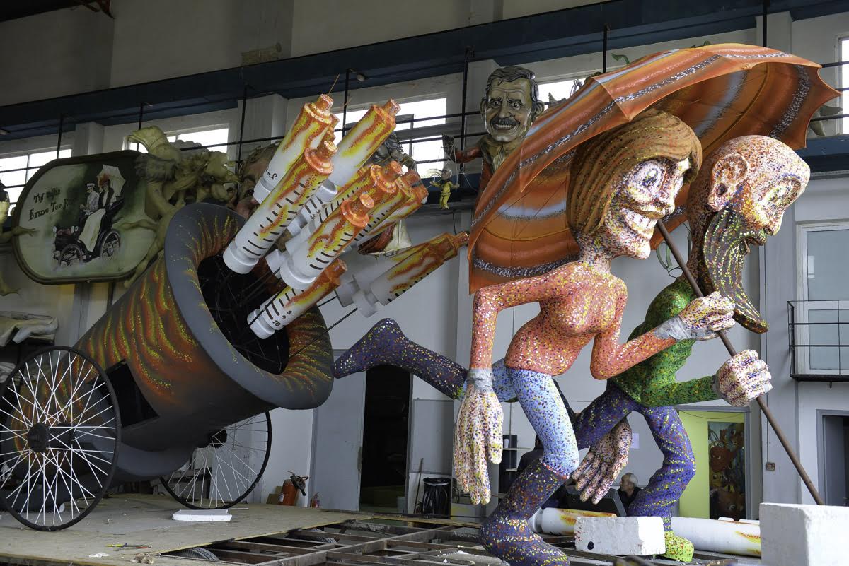 Αυτά είναι τα άρματα του Πατρινού Καρναβαλιού! Η κρίση γεννά... κρίση - Το "κουπί" του Έλληνα, "Ο Πόλεμος των Ναρκωτικών" και ο "Ποσειδώνας" - ΦΩΤΟΓΡΑΦΙΕΣ