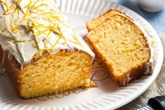 Το πιο ελαφρύ κέικ λεμονιού με γιαούρτι