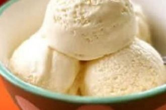 Παγωτό καιμάκι από τα χέρια της μαμάς!