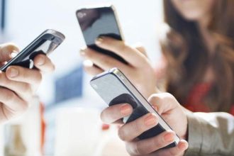 Κινητό: Δες τι μπορείς να πάθεις από την συχνή χρήση του