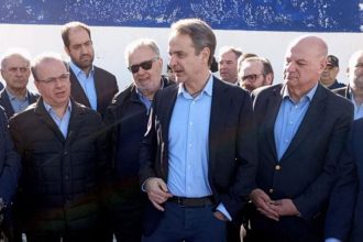 Μητσοτάκης από Κρήτη: Η οικονομία υπεραποδίδει, τα χρήματα επιστρέφουν σε έργα με κοινωνικό αποτύπωμα
