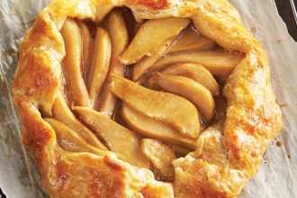 Τάρτα με σφολιάτα και αχλάδια