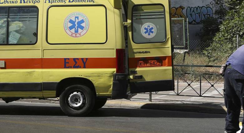 Ηλεία: Τρεις 22χρονες τραυματίστηκαν σε εκτροπή ΙΧ - Η μια μεταφέρθηκε στο νοσοκομείο Ρίου