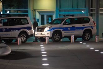 Δολοφονία στην Κύπρο: Συνελήφθη η σύζυγος του 62χρονου που βρέθηκε νεκρός στο σαλόνι του σπιτιού του