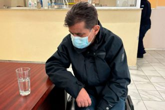 Καθυστέρησαν έναν χρόνο να ενημερώσουν αστυνομικό ότι πάσχει από καρκίνο – «Με άφησαν χωρίς να έχω κάνει τίποτα για να σώσω τη ζωή μου»