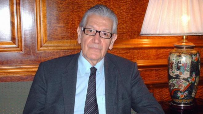 Ο Εμμανουέλ Μακρόν και οι ξεφτίλες