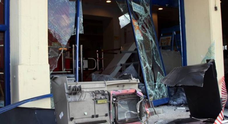 Πάτρα - Ανατίναξη ΑΤΜ σε σούπερ μάρκετ - Η ανακοίνωση της ΕΛ.ΑΣ. επιβεβαιώνει το tempo24