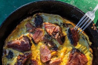 Αυγά με σύγλινο από τη Μάνη