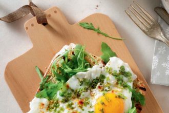 Αυγά τηγανητά με μυρώνια