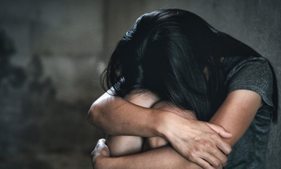 Ζάκυνθος: Καταγγελία 20χρονης για βιασμό από τον σύντροφό της