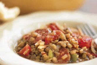 Φακές με λουκάνικο τσορίθο