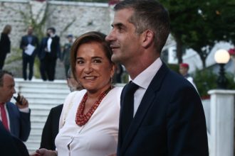 Κώστας Μπακογιάννης – Συγκινητική ανάρτηση για την Ντόρα – «Είναι η πιο δυνατή γυναίκα που ξέρω – Η αγάπη σώζει»