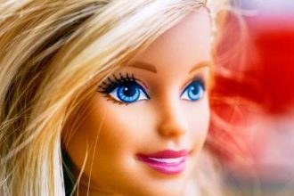 «Η Πρώτη μου Barbie» αλλάζει τον τρόπο παιχνιδιού με κούκλες για τα παιδιά προσχολικής ηλικίας