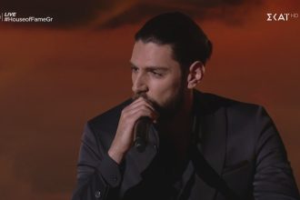 Η συγκλονιστική στιγμή του Πατρινού Άρη Βανταράκη στη σκηνή του House of Fame