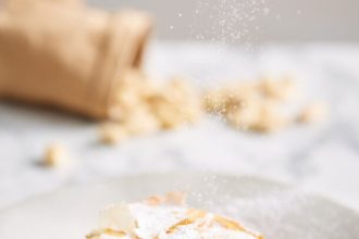 Πίτα με κοτόπουλο, μπαχαρικά και αμύγδαλα: Η περίφημη bastilla του Μαρόκο