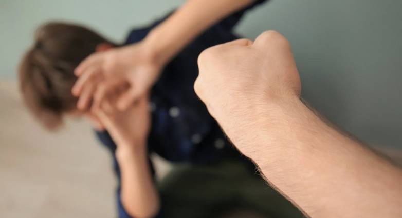 Καλάβρυτα: Πλακώθηκαν στο ξύλο για μια απόδειξη!