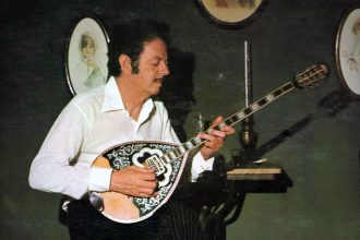 «Καλοκαίρι Πολιτισμού 2022»: Αφιέρωμα στον Βασίλη Τσιτσάνη από την Περιφέρεια Δυτικής Ελλάδας